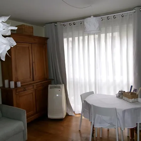 Vaste Apartman Párizs