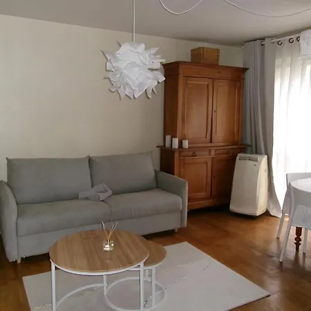 Vaste Apartman *